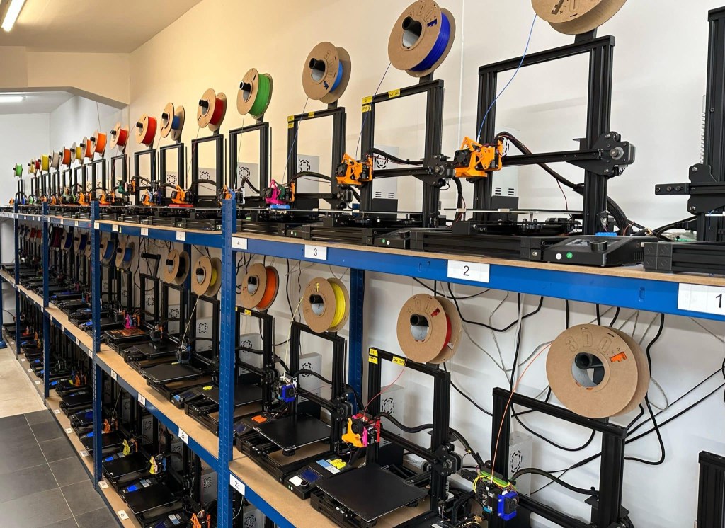 3d printing business uk - Innovative D-printing business wins industry award and plans
